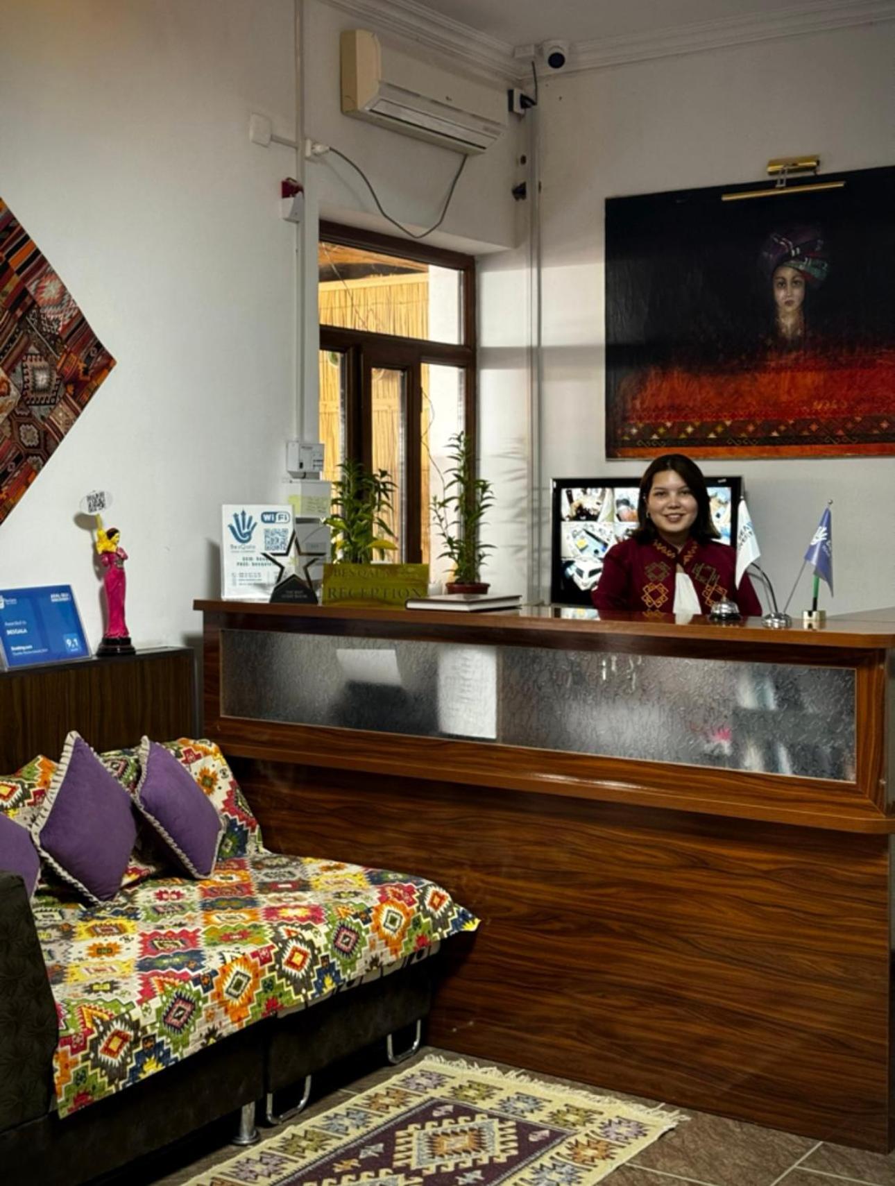 Besqala Hotel Нукус Екстериор снимка