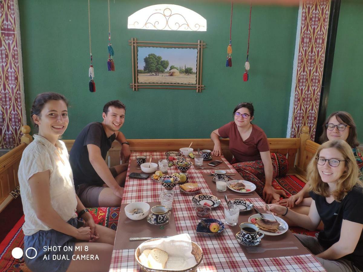 Besqala Hotel Нукус Екстериор снимка